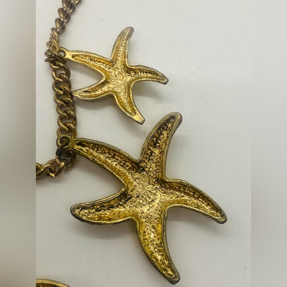 Beach Starfish Goldtone Statement Necklace - resort Wear - Picture 4 of 8